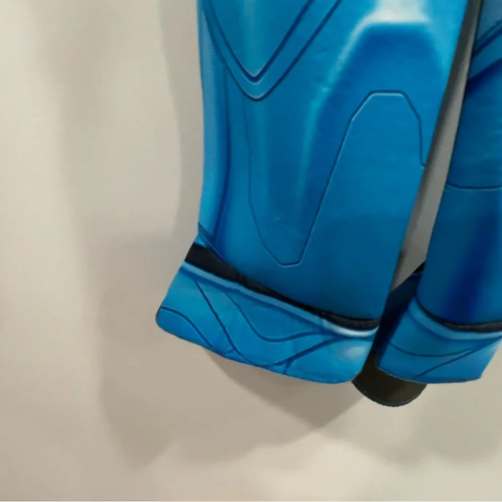 Blue Beetle costume 7-8